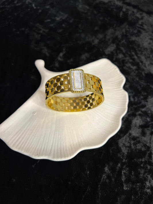 Luxury Gold Honeycomb Stainless Steel Cuff Bangle